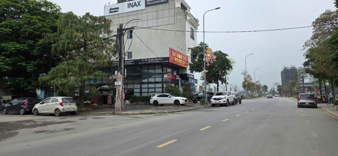 ĐẤU GIÁ VƯỜN ĐÀO ĐÔNG ANH ĐẦU TƯ NGON  DT  120M² MT 5.5M VỈA HÈ RỘNG VIEW CÔNG VIÊN 20M RA