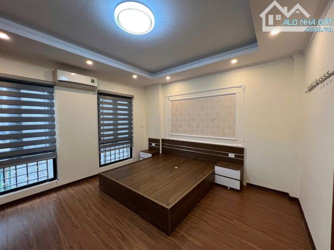 NHÀ ĐẸP MỚI XÂY 5 TẦNG, 31M, CHIẾN THẮNG,  GẦN LÊ TRỌNG TẤN, HÀ ĐÔNG - 2