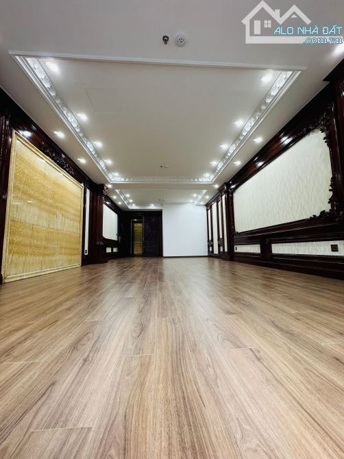 BÁN TOÀ VĂN PHÒNG MẶT PHỐ HỒ TÙNG MẬU 70m2 - 8T THANG MÁY -MT 5m - 39 TỶ - KINH DOANH ĐỈNH