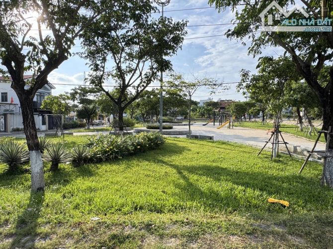 Cấp báo hàng hiếm! Bán nhanh nhà 3 tầng đường 10,5m KĐT NAM VIỆT Á - Nghiêm Xuân Yêm - 2