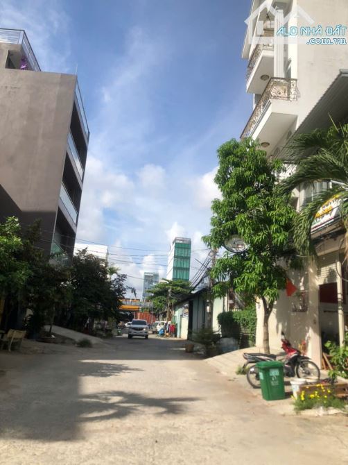 Nhà 2 Tầng - Hoàng Quốc Việt, Q7. 40m2 - 3PN - Chỉ 4 tỷ hơn - 2