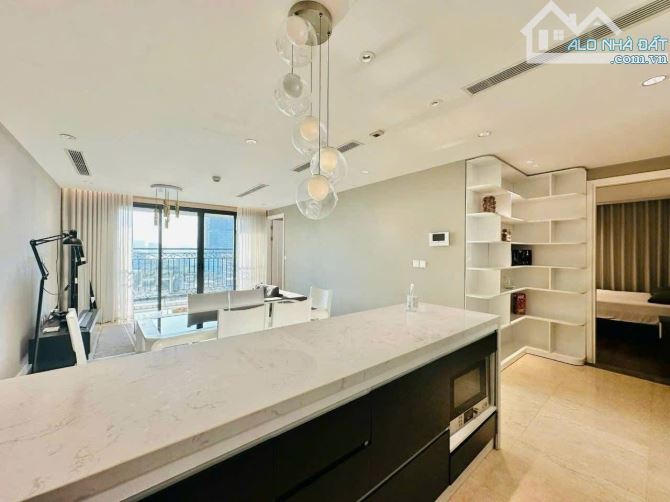 CĂN HỘ ĐẲNG CẤP 5 SAO -  VIEW HỒ TÂY  - VỊ TRÍ MẶT PHỐ - GIAO THÔNG THUẬN LỢI - 5 TẦNG HẦM - 2