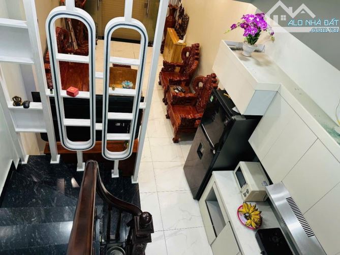 HÀ TRÌ - NGÕ NÔNG - Ô TÔ ĐỖ CỔNG - DT 36m2 * 5 TẦNG - NHÀ ĐẸP Ở NGAY - CHỦ TẶNG NỘI THẤT X - 2