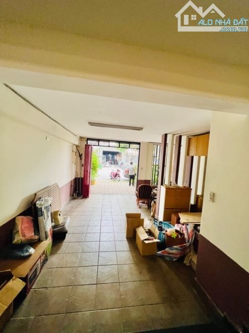 TLCChủ Nhà Ngang 5m x 18m + 5m Vỉa Hè VuôngA4, BTCT 4 tầng,Đường 20m,50M đến Mặt Tiền.HIẾM - 2