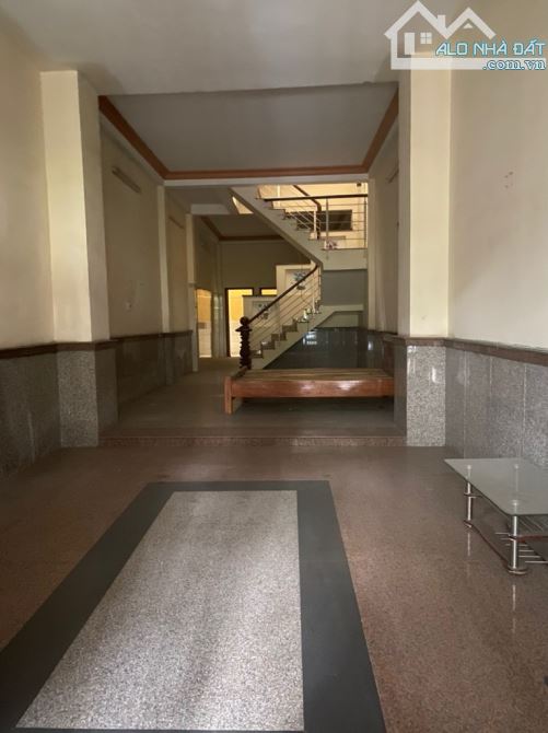 Nhà 3 tầng, mặt tiền đường Trung Mỹ Tây 2A, phường Trung Mỹ Tây, dt 92m2 ( 4 x 23 ) 8.15Tỷ - 2