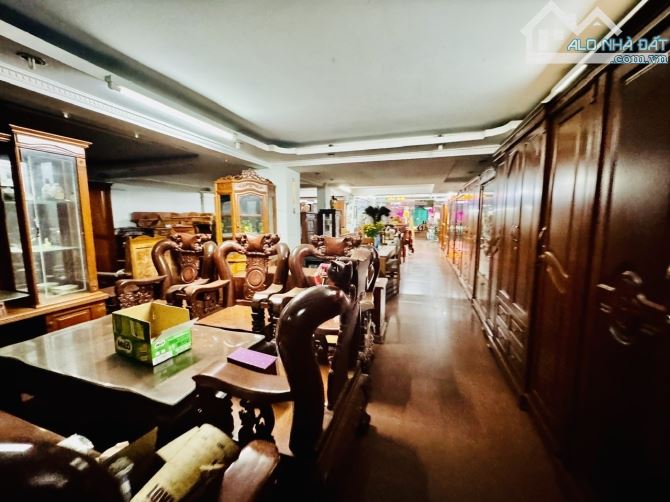 CỰC HIẾM QUẬN 8 MẶT TIỀN ĐOẠN ĐẸP NHẤT TẠ QUANG BỬU - 176 M2 - NGANG 8M. Chỉ 45 tỷ - 2