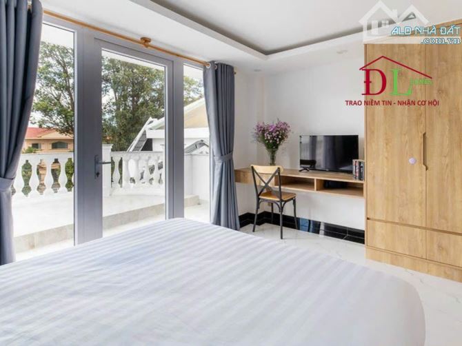 KHAN HIẾM! Bán căn Villa mặt tiền Trần Bình Trọng dt 400m2 ngay trung tâm Đà Lạt - 2