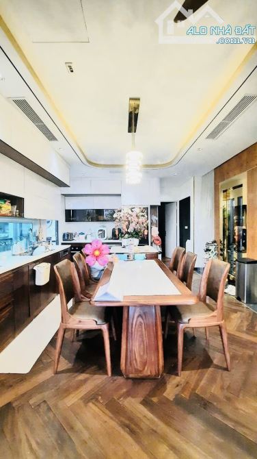 Bán Nhà Lô Góc- 6 Tầng- Thang Máy- 105m2, MT 20m- Đặng Xuân Bảng- Bắc Linh Đàm- 52.5 Tỷ - 2