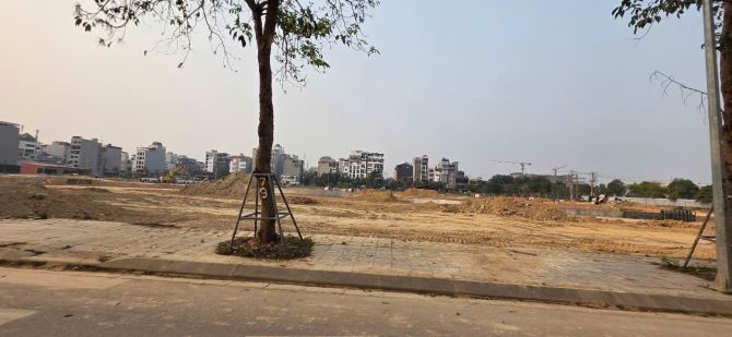 BÁN GẤP ĐẤT VƯỜN ĐÀO ĐÔNG ANH  CHỈ 22XT ĐẦU TƯ LÀ THẮNG VIEW TRIỆU ĐÔ BA BƯỚC RA HỒ SINH T - 2