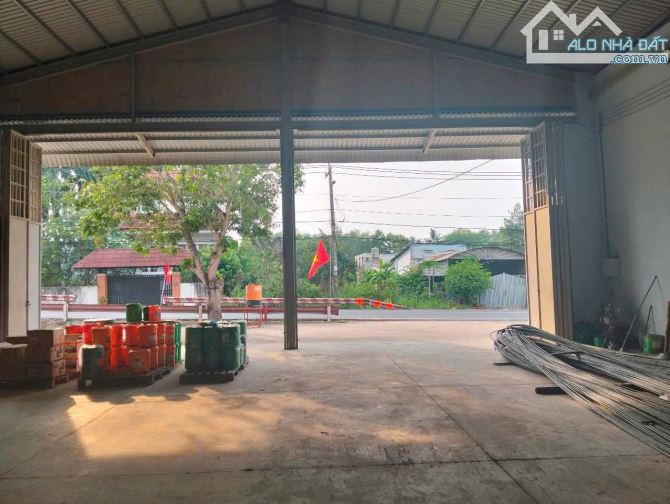 Nhà kho mặt tiền Nguyễn Thị Rành, xã Trung Lập Hạ tổng dt 2221m2 giá 19 tỷ - 2
