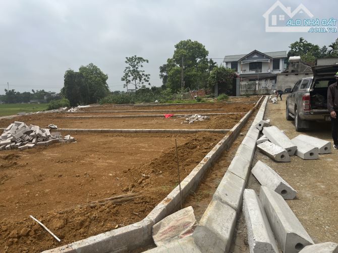 1.	🔥 Lô Góc 3 Mặt Tiền thôn Chầm Muộn – Cách CNC Hòa Lạc 3 Phút - 2