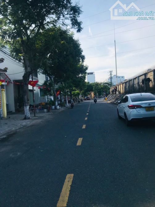 Bán nhà 2 tầng MT Hoài Thanh_ Ngũ Hành Sơn_ 85m2 _ 5.8 tỷ. - 2