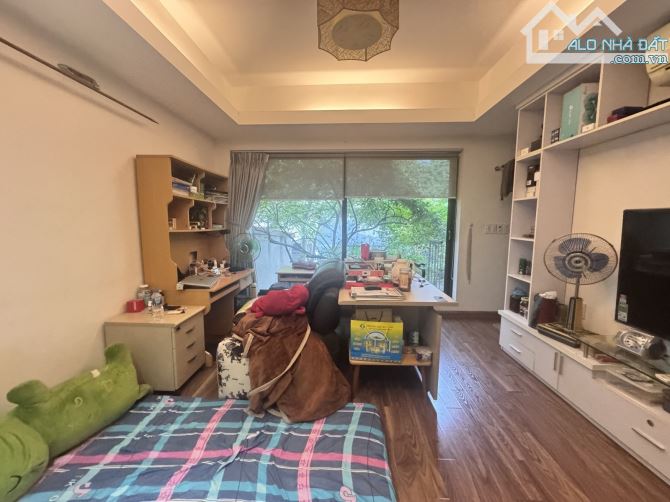 Bán nhà Làng Việt Kiều Châu Âu ô tô vỉa hè rộng kinh doanh đẹp dt 155m 5t mt 10m giá 33,9ỷ - 2