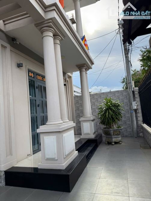 DT 10*20 Cần Bán Căn Biệt Thự 2 Mặt Tiền Khu Gò Cát 6  Thuộc Phường Long Tâm Bà Rịa - 2