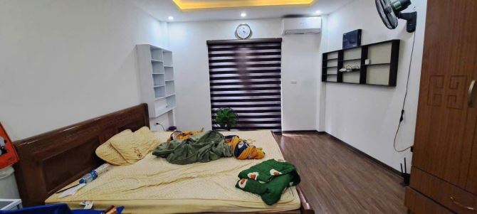 TRUNG TÂM PHỐ ĐÀM QUANG TRUNG - LONG BIÊN - 40M2 - 5 PHÒNG NGỦ - DÂN XÂY CHẮC CHẮN - GIÁ - 2