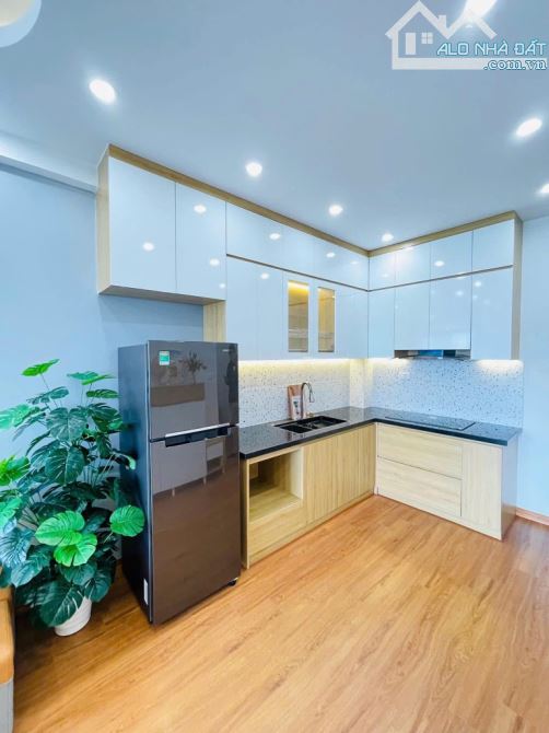 Bán chung cư thang máy đủ tiện nghi Đền Lừ 1, 2 phòng ngủ, chỉ 3,6 tỷ. - 2