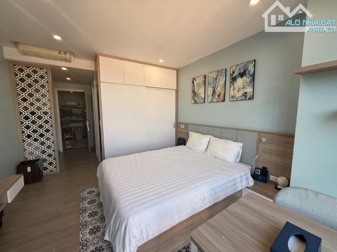 Siêu phẩm Hoàng Cầu Đống Đa. Sổ 110m, 9 tầng MT14m Giá 63 tỷ. 16 căn hộ full nội thất - 2