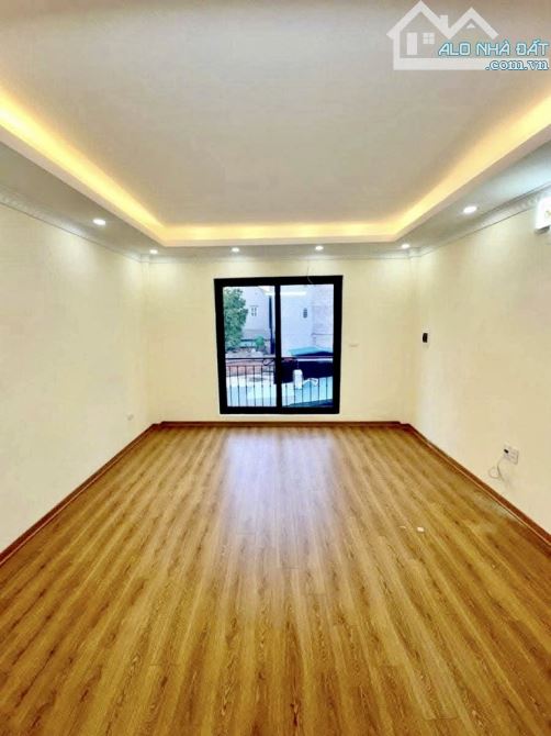 Bán Nhà Đàm Quang Trung, Long Biên 32m2, 5T, chỉ 6,05 tỷ ( ô tô cách 30m) - 2