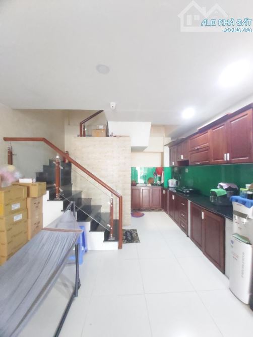 Bán nhà Nguyễn Văn Luông, 5 tầng, HXH 8m thông, kinh doanh tốt - 2
