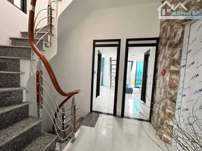 19 tỷ CHDV Phú Đô, 99m2x7T* 5,6m, 21PKK, dòng tiền 95tr/th, ban công, cửa sổ, PCCC, TM - 2