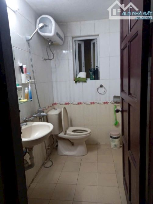 BÁN NHÀ LÔ GÓC, DÂN XÂY THẠCH BÀN LONG BIÊN 5 TỶ 38m 5 Tầng Ô Tô gần  trường cấp 3 - 3