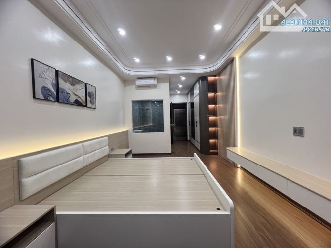 Bán Nhà Nguyên Văn Cừ Long Biên 50m x 6 Tầng Giá 9,8 Tỷ Thang Máy Ô Tô - 3