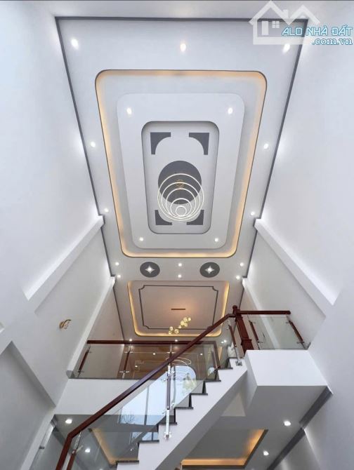 NHÀ GÁC LỬNG GẦN KHU DU LỊCH BỬU LONG - 3