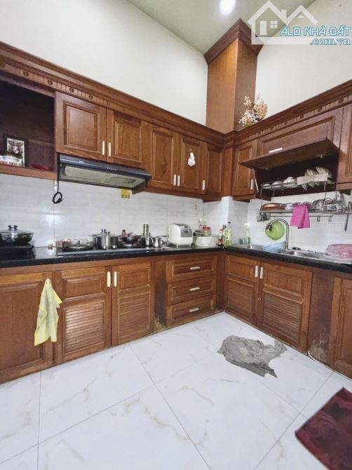 Bán nhà Hồng Lạc, Tân Bình – 3 tầng đẹp, nội thất gỗ, giá tốt chỉ 6.5 tỷ - 3