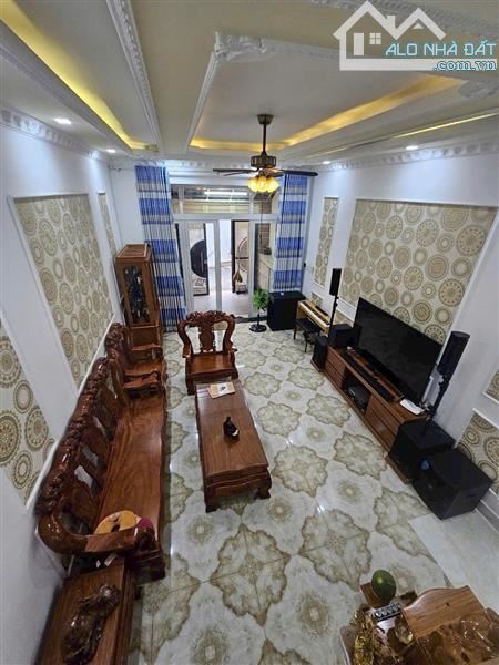 BÁN  NHÀ 4 TẦNG-  HẺM 6M – SÁT MẶT TIỀN –NGUYỄN VĂN KHỐI- GÒ VẤP, 72M2- 4 x 18 - 3