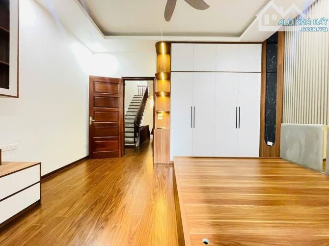 Trung tâm Hoàng Mai, nhà mới ôtô đỗ cửa, kinh doanh, full nội thất, DT 45m2, Gía 7.5 tỷ. - 3