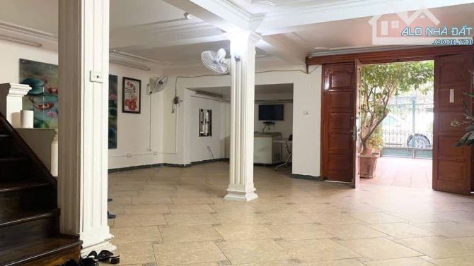 BÁN BIỆT THỰ VƯỜN 5 TẦNG PHỐ THÁI THỊNH, ĐỐNG ĐA, DT 190M2*MT 7M* GIÁ ĐẦU TƯ 35.2 TỶ - 3