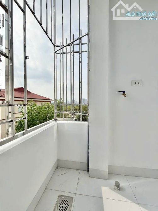 Nhà đẹp Đại Cát, Bắc Từ Liêm, 32m2, 5 tầng, vị trí đẹp, mặt tiền rộng, ngõ to, giá tốt. - 3