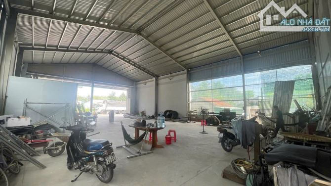 Nhà kho mặt tiền Nguyễn Thị Rành, xã Trung Lập Hạ tổng dt 2221m2 giá 19 tỷ - 3