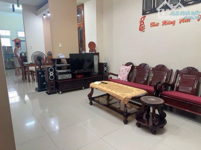 Bán nhà MT Võ Nguyên Giáp đối diện Furama  7x20m 3 tầng 3pn khu sầm uất đông khách du lịch - 4