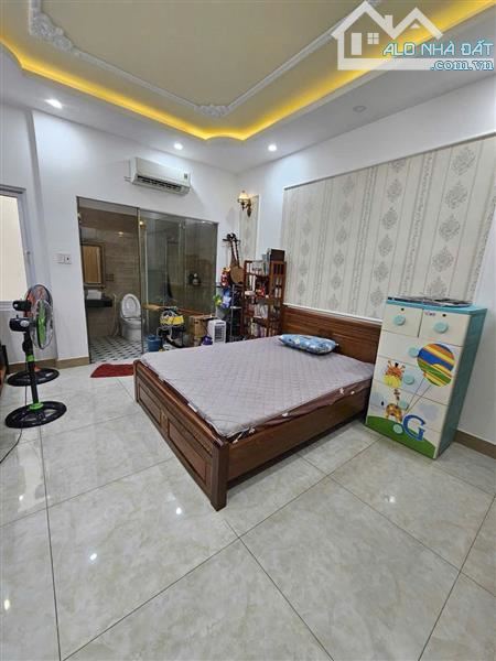 BÁN  NHÀ 4 TẦNG-  HẺM 6M – SÁT MẶT TIỀN –NGUYỄN VĂN KHỐI- GÒ VẤP, 72M2- 4 x 18 - 4