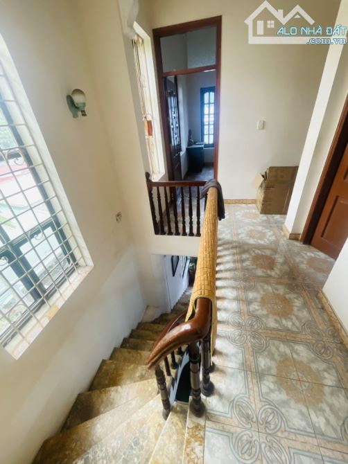 Bán nhà nguyễn gia Bông Ngọc Thụy - Long Biên 177m2 xây 2 tầng , đường 3 ô tô tránh - 4