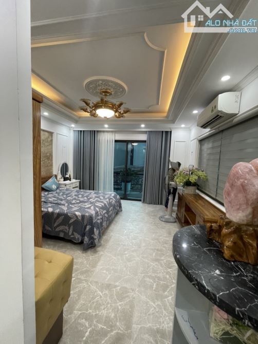 PHẠM VĂN ĐỒNG, Ô TÔ NGỦ TRONG NHÀ, NGÕ THÔNG KINH DOANH 45m2 NHỈNH 12 TỶ - 4
