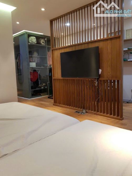 Bán nhà Nguyễn Tuân Thanh Xuân. Sổ 60m, 5 tầng, MT5m Giá 26 tỷ Kinh doanh tốt+ Ô tô tránh - 5