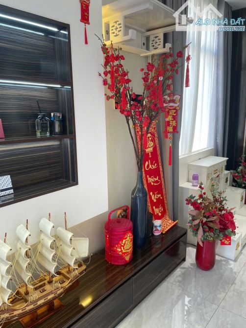 Bán Căn Nhà Đẹp Nhất Gò Vấp – Lô Góc 2 Mặt Tiền – Thang Máy – Full Nội Thất Cao Cấp!
