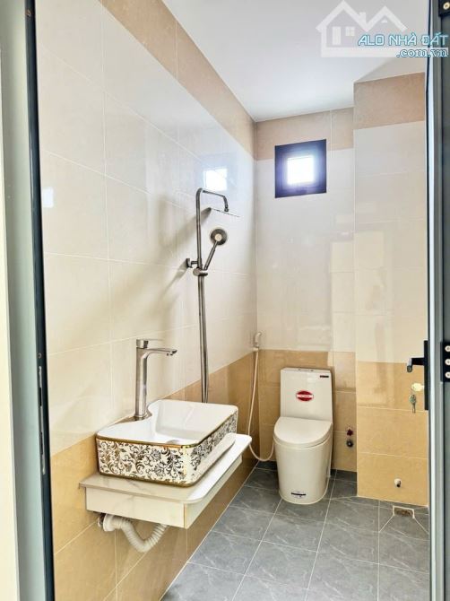 👉 CHỈ 5.x T.Ỷ ( TL ) 53M2 - NGANG 4M - 4TẦNG - 5PN - SỔ VUÔNG A4 - LÊ VĂN QUỚI - BÌNH TÂN - 5