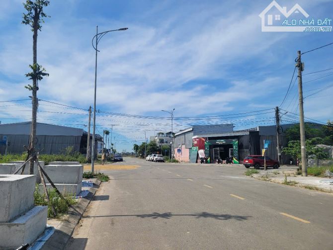 📢📢📢Đất đẹp KQH Hoàng Quốc Việt - Kẹp Mương 3 mặt thoáng. Sau lưng toà án tỉnh - 5