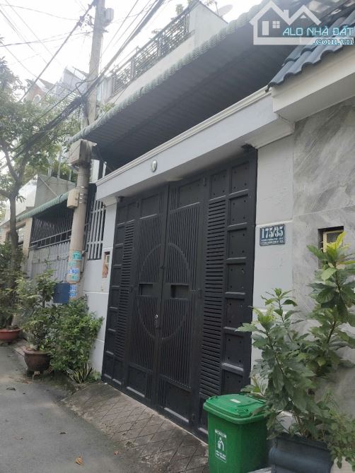 "Bán nhà 2 tầng - Đinh Phong Phú - Tăng Nhơn Phú B -  Q9 .Giá nhỉnh : 6.x tỷ (TL).Diện tíc - 6