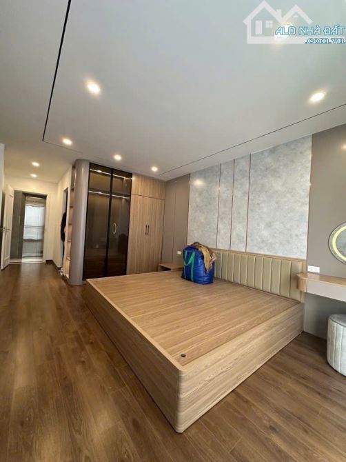 Bán nhà đẹp Bồ Đề- Long Biên DT 62M2, 5 Tầng, Gara, Thang máy, Ô tô thông, Full nội thất, - 6