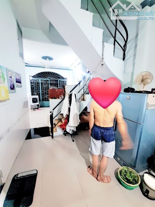 Bán nhà hẻm xe hơi Phạm Văn Bạch Tân Bình 50m2 vuông đét 2 tầng chỉ nhỉnh 5 tỷ - 6