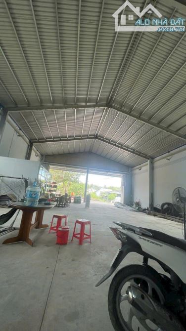 Nhà kho mặt tiền Nguyễn Thị Rành, xã Trung Lập Hạ tổng dt 2221m2 giá 19 tỷ - 6