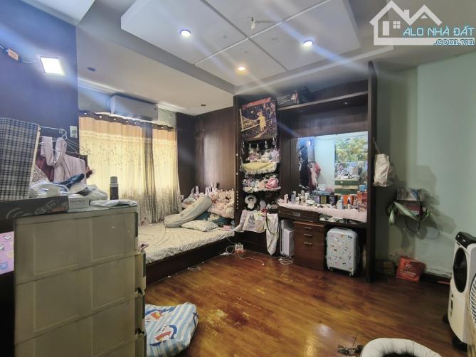 Bán Gấp Chung Cư Cách Mạng Tháng 8, 64m2, 2 PN , Căn Góc& Ban và Ban Công , Giá 3,1 Tỷ - 6