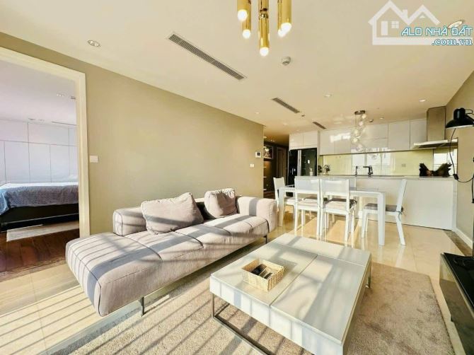 CĂN HỘ ĐẲNG CẤP 5 SAO -  VIEW HỒ TÂY  - VỊ TRÍ MẶT PHỐ - GIAO THÔNG THUẬN LỢI - 5 TẦNG HẦM - 7