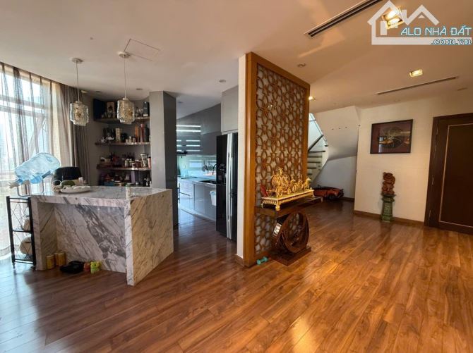 Siêu phẩm Hoàng Cầu Đống Đa. Sổ 110m, 9 tầng MT14m Giá 63 tỷ. 16 căn hộ full nội thất - 7