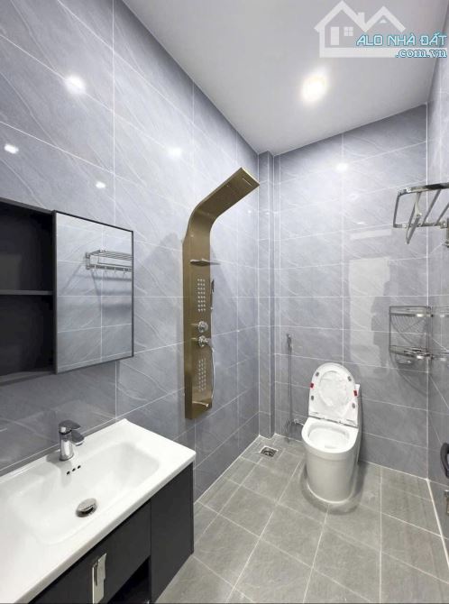NHÀ GÁC LỬNG GẦN KHU DU LỊCH BỬU LONG - 8