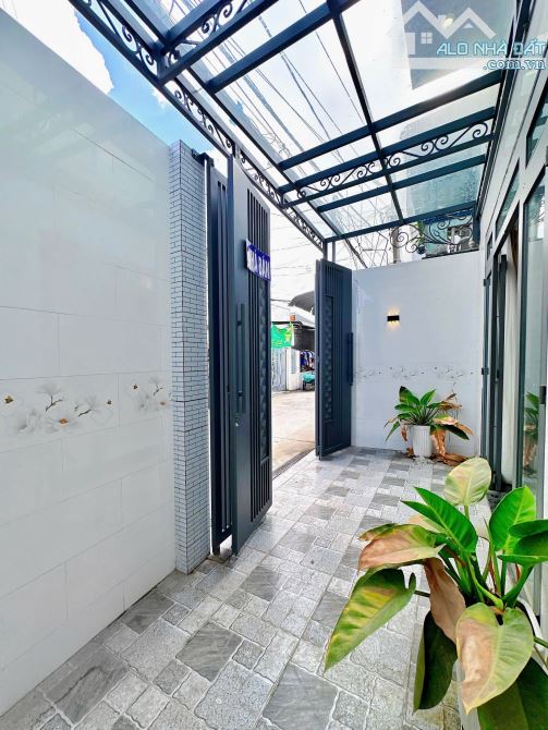 nhà trệt lững lộ ô tô trục chính hẻm 583 đường 30/4 - 9